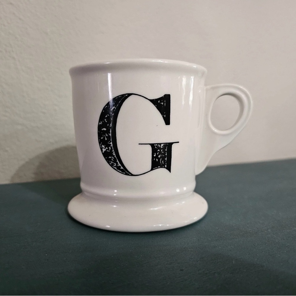 Anthropologie - G Initial‎ Mug